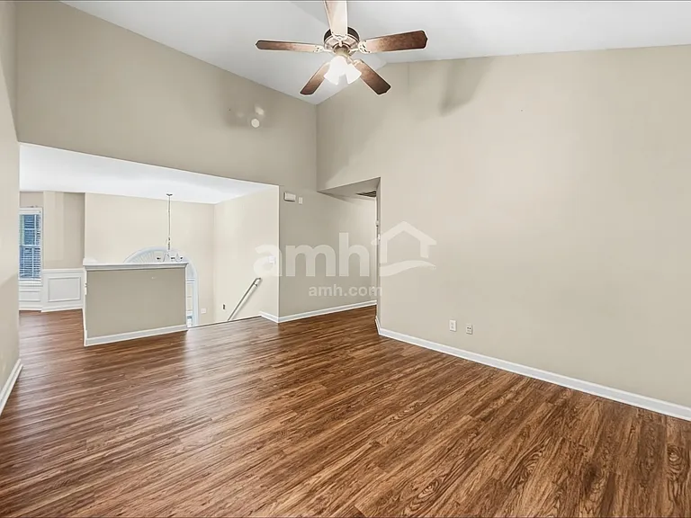1954 Firelight Ln — Photo 6