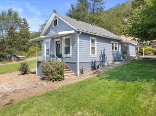 5280 N River Rd, Rogue River, OR 97537
