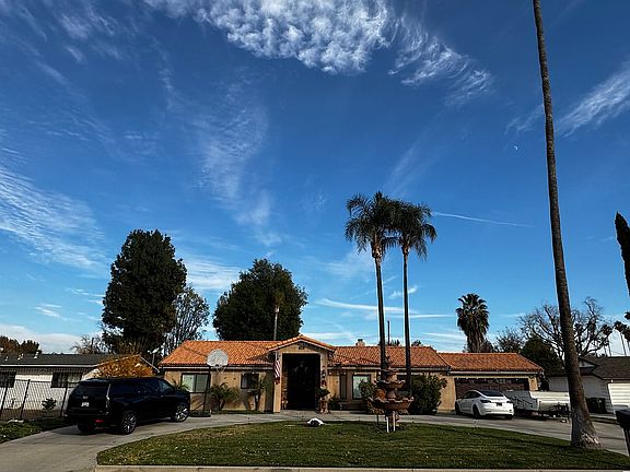 3rd image of 8946 Whitaker Ave