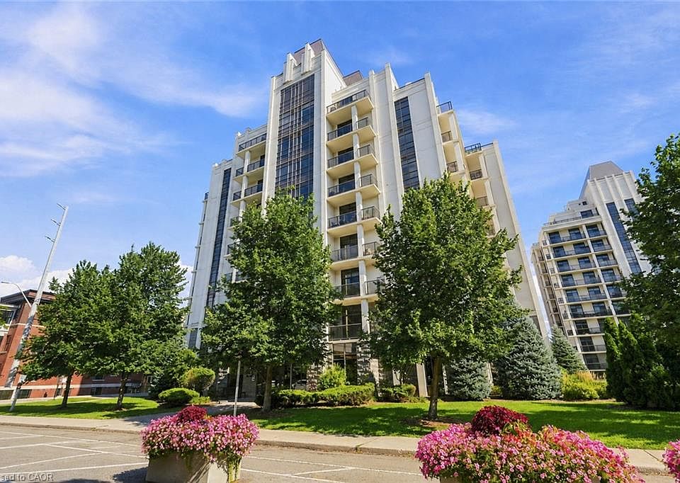 1st image of 90 Charlton Ave W #201
