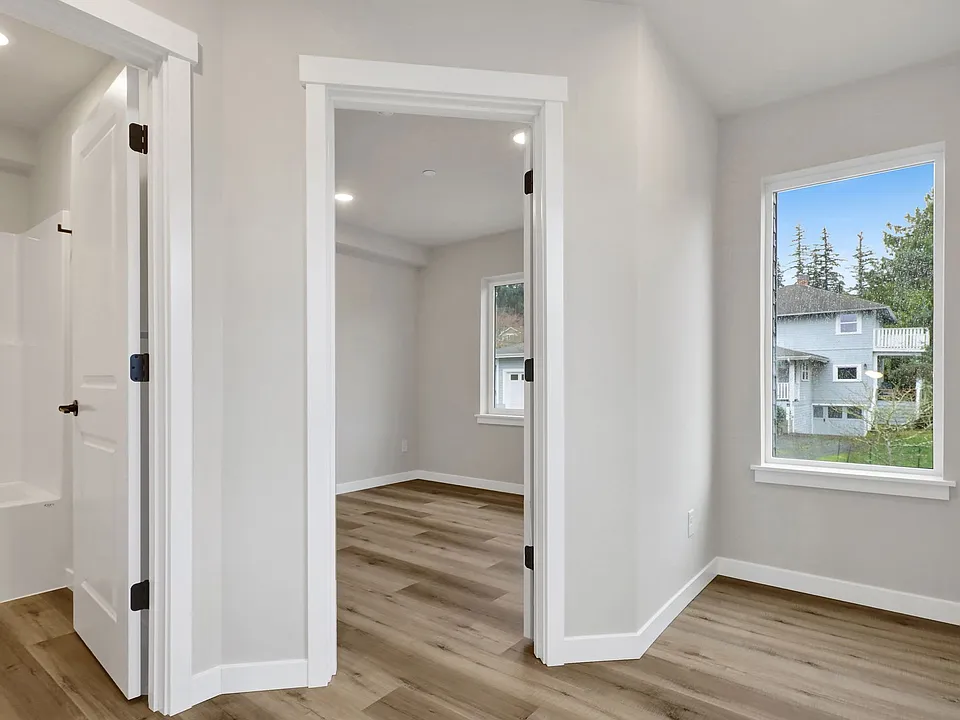 4212-4230 Foxglove Loop