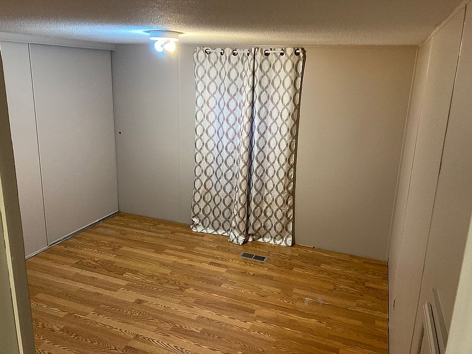 2nd image of 42 1st St