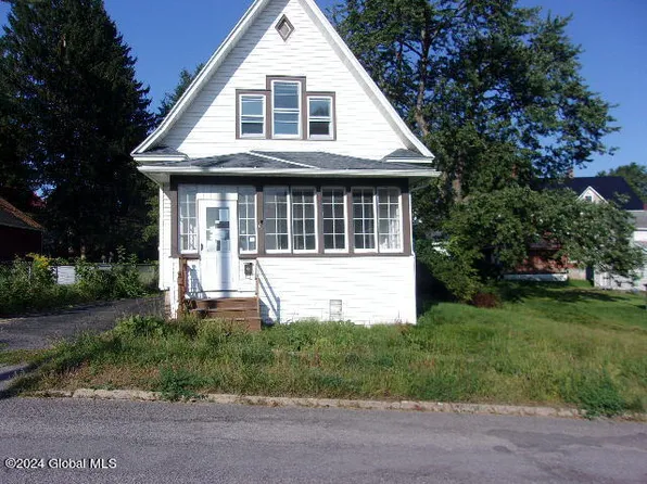 15 Whitmore Avenue, Johnstown, NY 12095