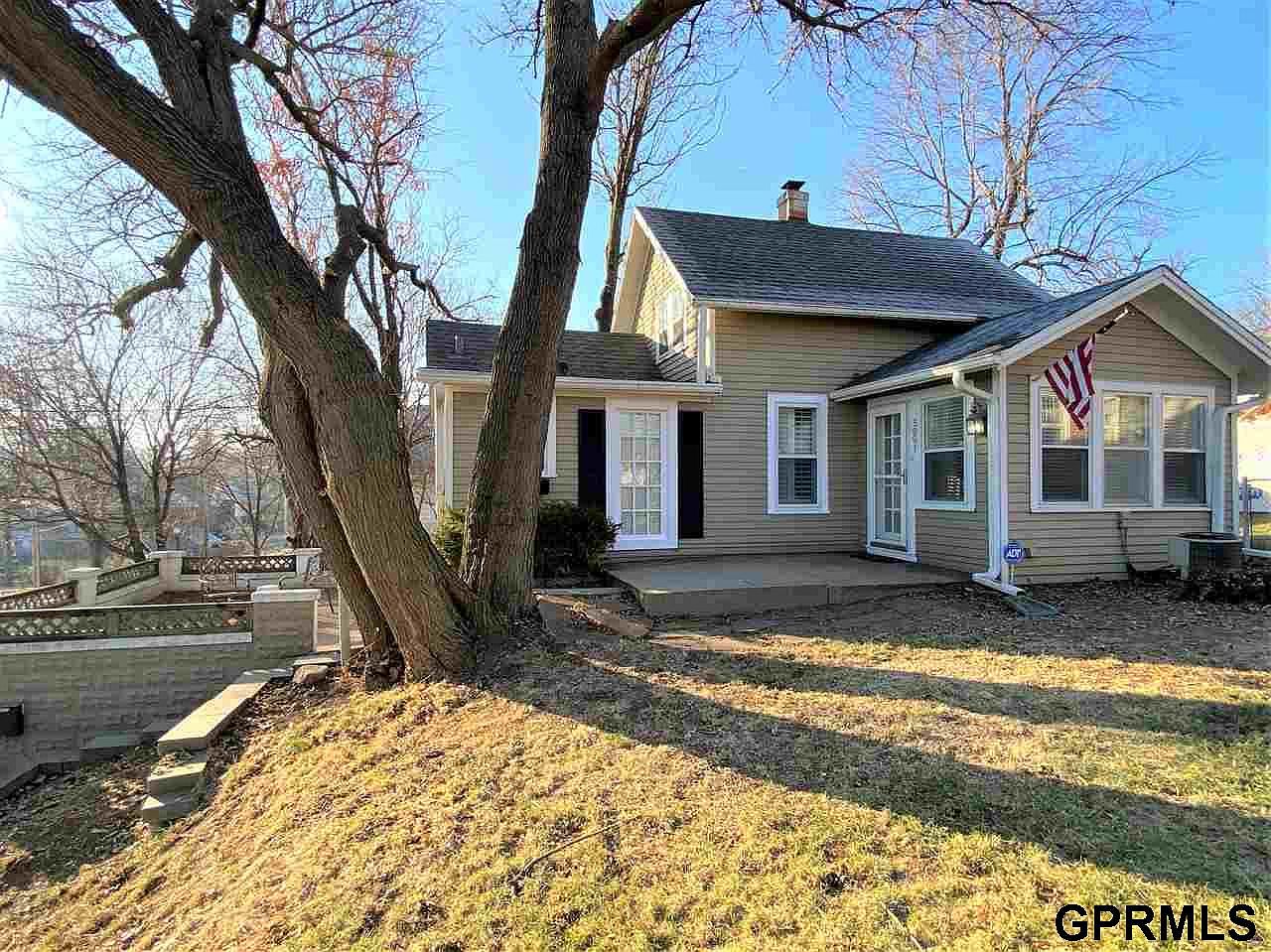 5001 Hamilton St Omaha Ne 68132 Mls 22107484 Zillow