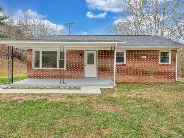 1513 Blair St, Christiansburg, VA 24073