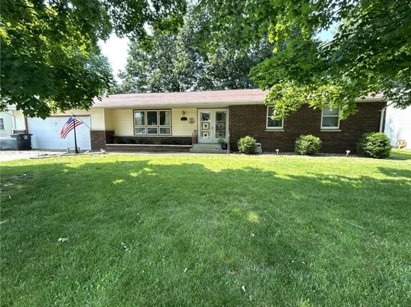 601 Holiday Dr, Effingham, IL 62401