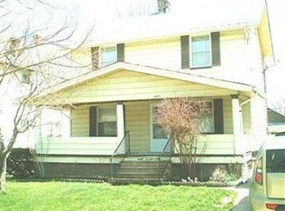2071 Waterbury Rd, Lakewood, OH 44107