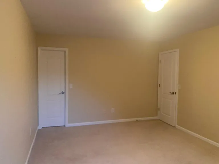 345 Southgate Dr — Photo 13
