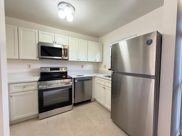 1226 Haverhill Rd N APT 3, West Palm Beach, FL 33417