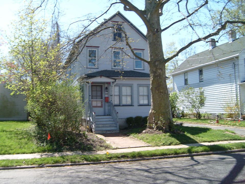 2nd image of 30 Marion St