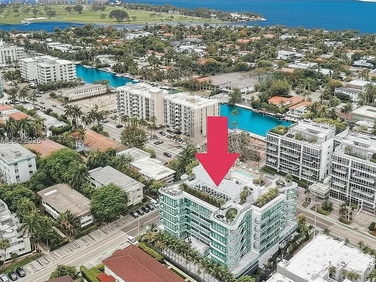 9901 W Bay Harbor Dr #401 — Photo 40