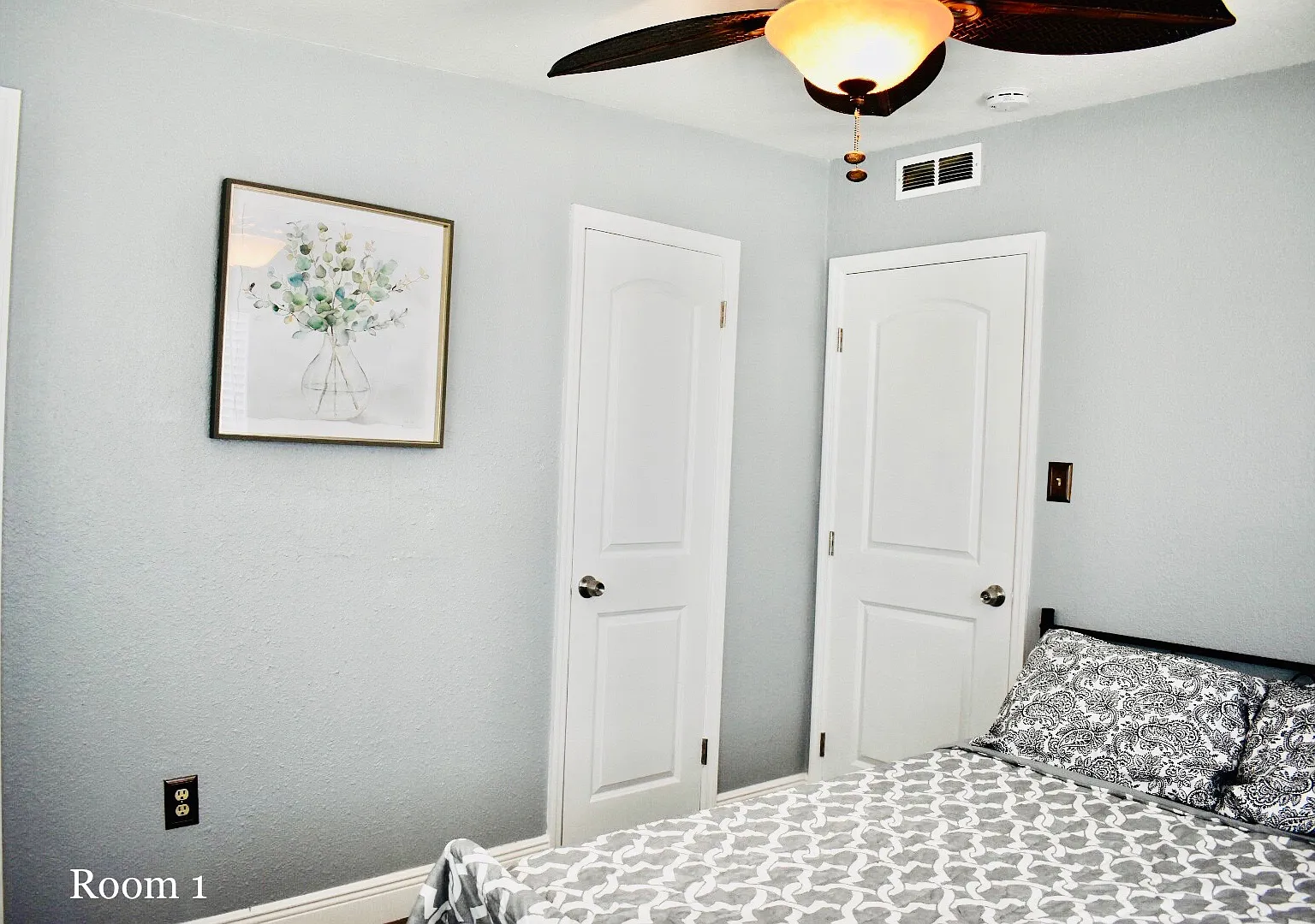 3 bed, 912 sqft, $2,200 — Photo 3
