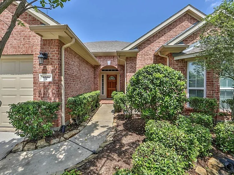 9506 Gramond Hall Ct — Photo 1