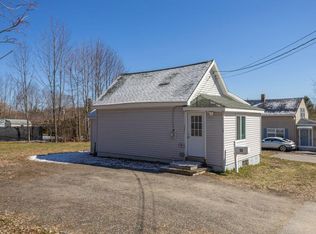 12 Louise Street, Auburn, ME 04210