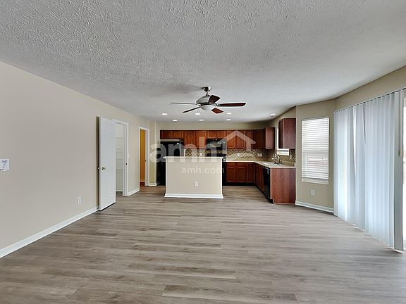 4th image of 8067 Lawrence Woods Pl