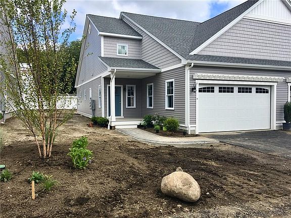 2nd image of 6 A Desiree Ct
