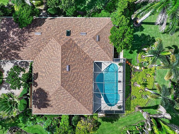 2nd image of 5673 SE Lamay Drive