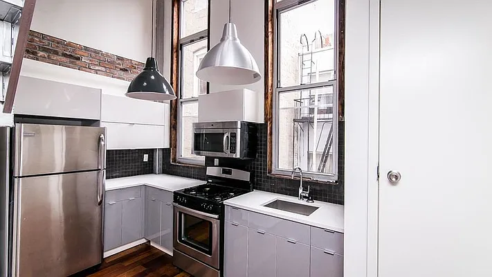 Rented by Nooklyn NYC LLC | media 24