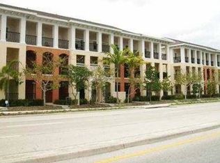 698 SW 1st Ave, Pompano Beach, FL 33060