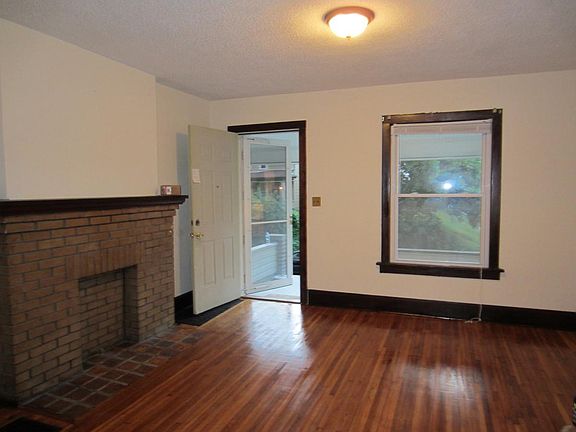 3rd image of 227 E Blake Ave
