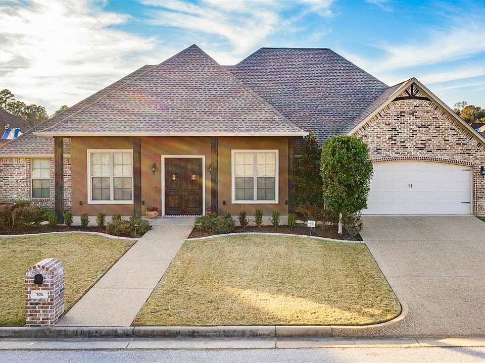 1st image of 105 New Braunfels Ln