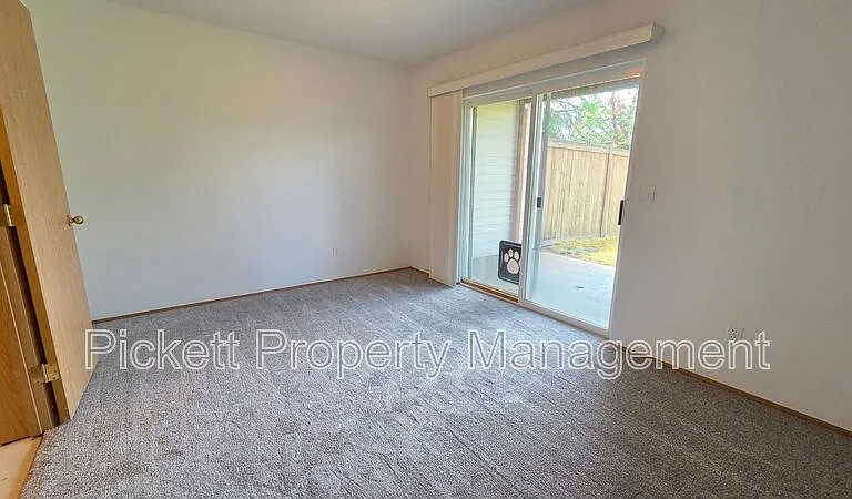 11615 Breckenridge Ln NW — Photo 37