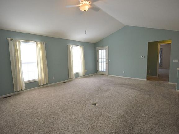 5th image of 4027 Pelican Way