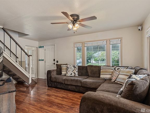 4th image of 8723 55th Ave NE