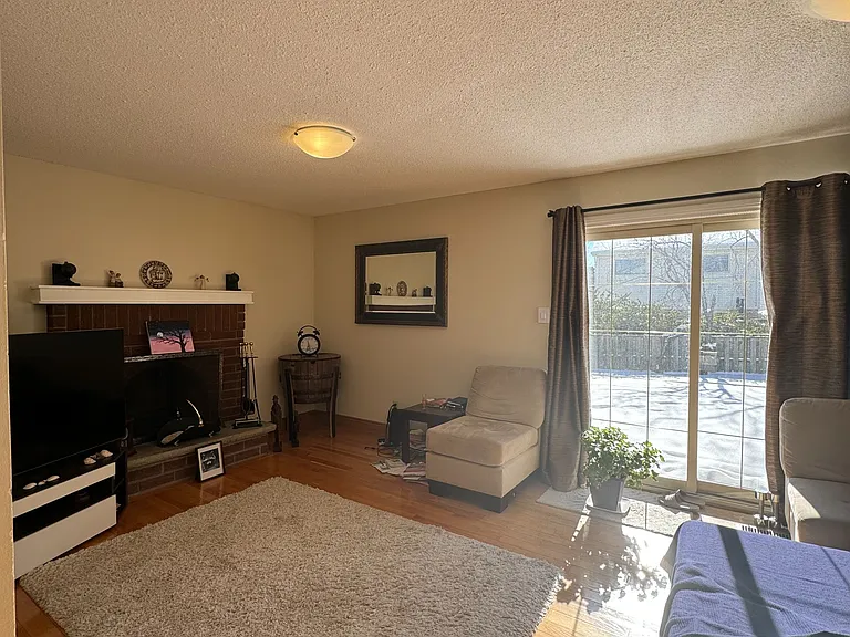 271 Weldrick Rd W — Photo 26