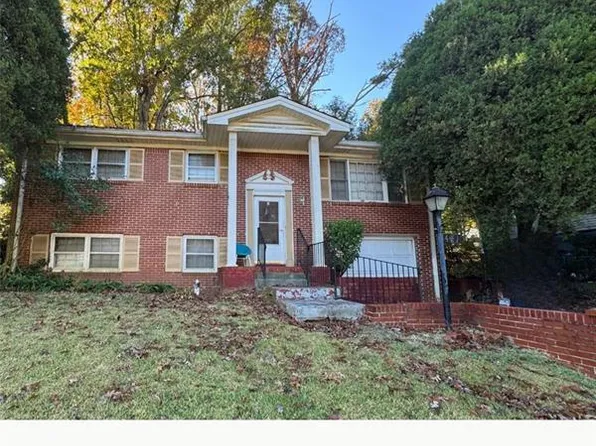 471 Windsor Dr, Forest Park, GA 30297