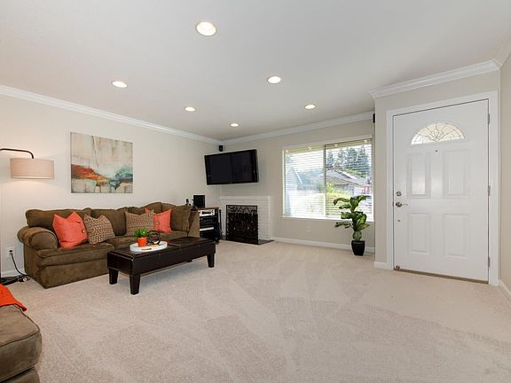 3rd image of 6056 Cotton Ct