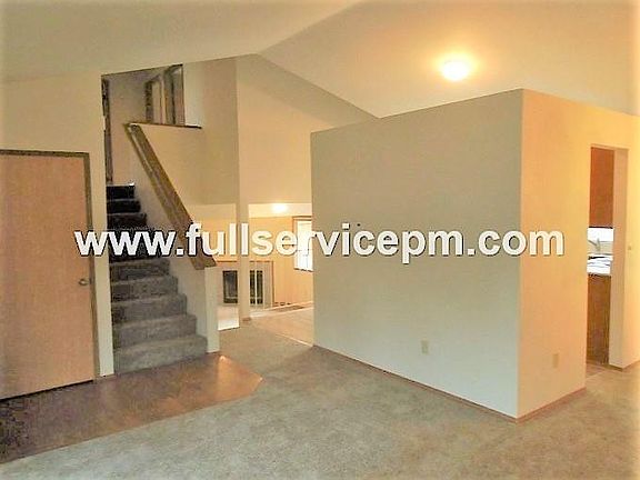 5th image of 10515 118th Pl NE