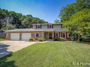 5081 Wabash Ct NE, Grand Rapids, MI 49525