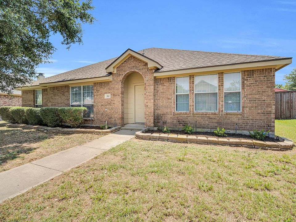 1st image of 212 Shady Oaks Ln