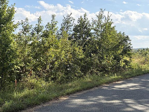 4th image of 2028 Ashcake Creek Rd