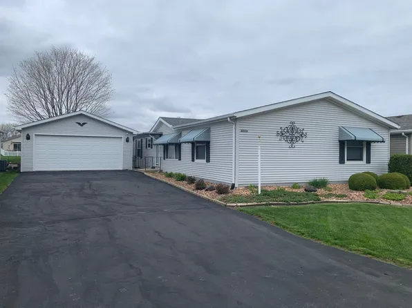 22534 S Woodside Dr, Channahon, IL 60410