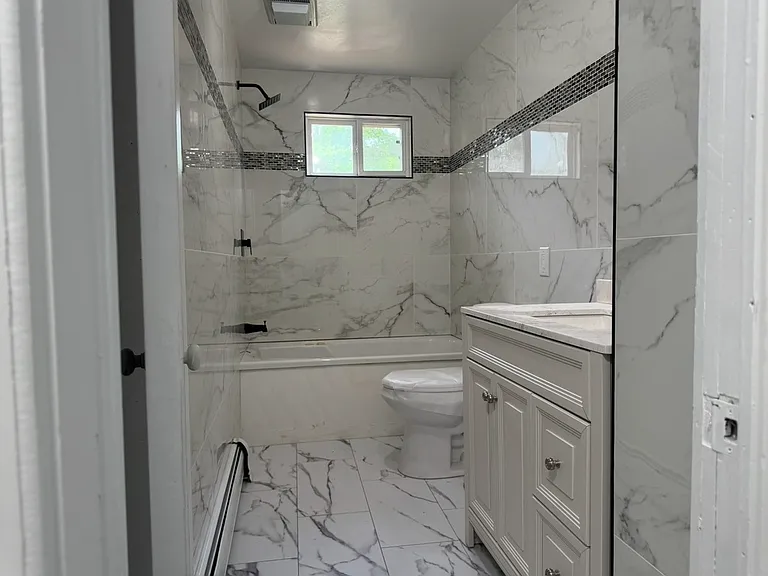1013 Main St #1 — Photo 8