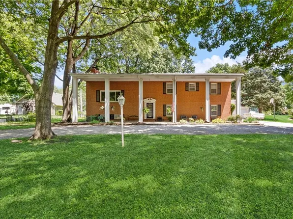 505 NW Watson Rd, Lees Summit, MO 64063