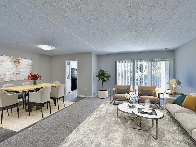 Top Field Apartment Homes — Photo 8