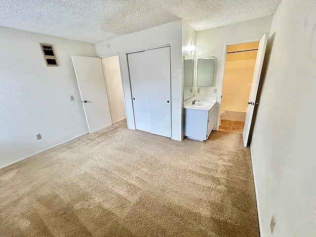 4084 Iowa St #4 — Photo 3