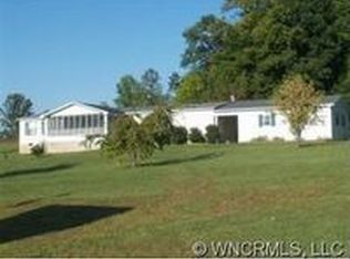 245 Wayne Lamb Dr, Hendersonville, NC 28792