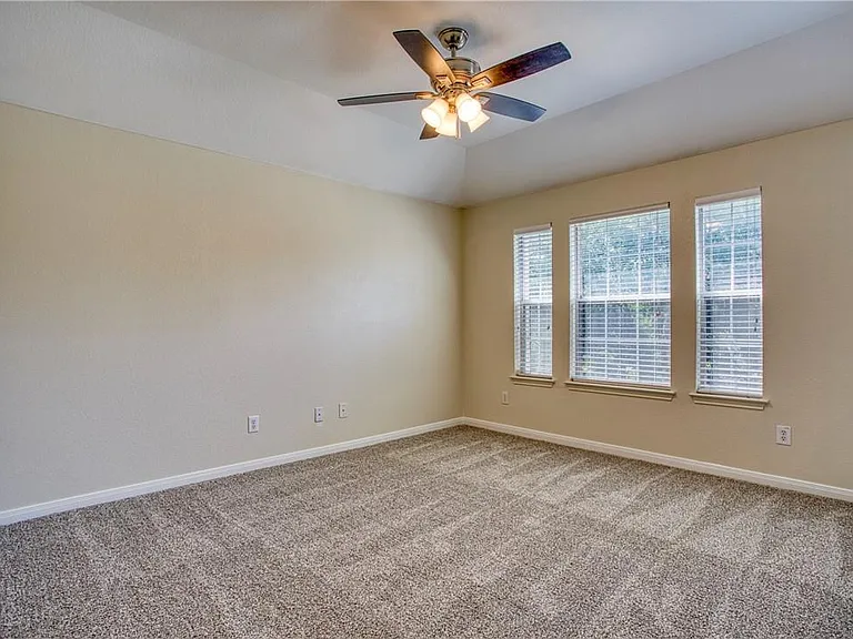 1107 Middle Brook Dr — Photo 19