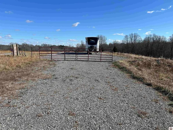 231 Markham Ln, Marion, KY 42064