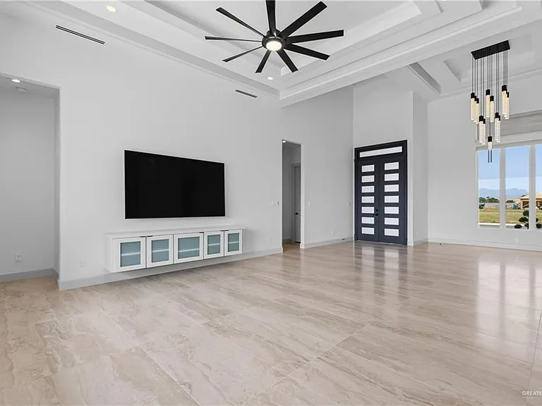 1201 Dolores St — Photo 3