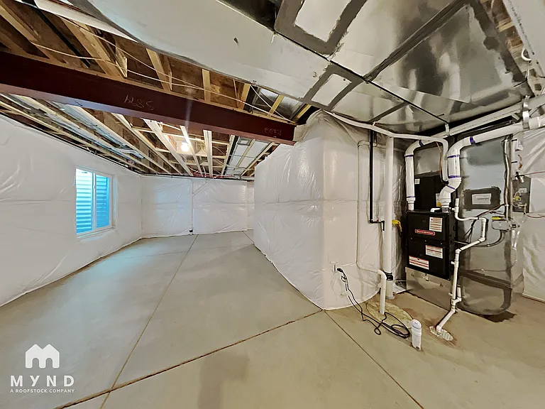 5894 Perth St — Photo 32