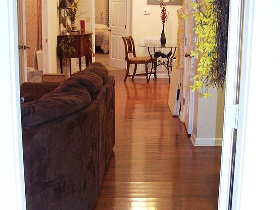 4th image of 101 Asbury Dr