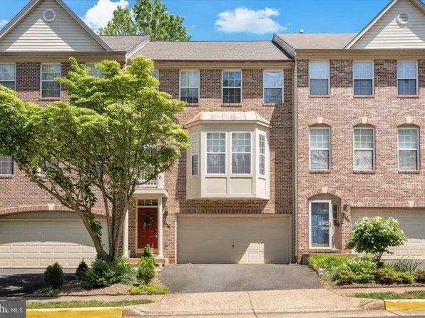 4229 Trumbo Ct, Fairfax, VA 22033