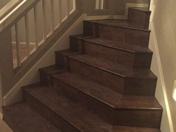 Second floor upstairs 
No carpet all laminated wood and tile