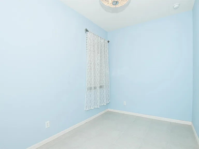 1618 Merriment Way — Photo 20