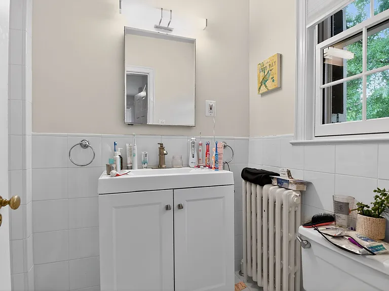 4825 Butterworth Pl NW — Photo 33